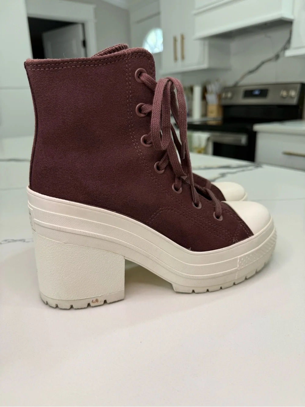 Converse Chuck 70 De Luxe Heel Eternal Earth Womens Size 7.5, Mens Size 5.5